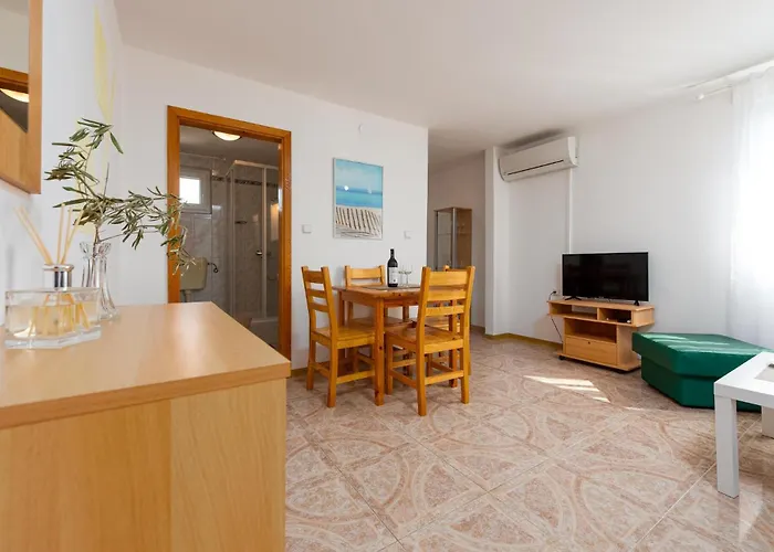Beautiful In With Wifi Apartamento Seline