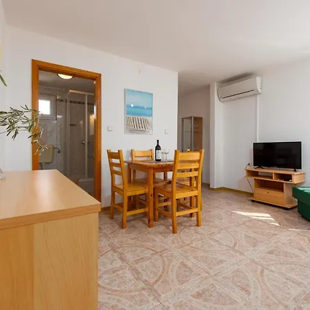 Beautiful In With Wifi Apartamento Seline