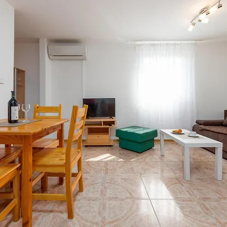 Beautiful In With Wifi Seline